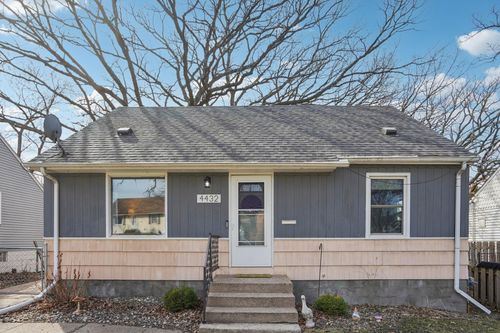 4432 3rd St Ne, Columbia Heights, MN, 55421-2147 | Card Image