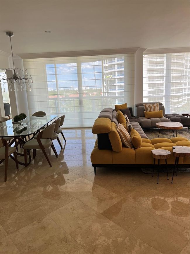 905 - 21150 Point Pl, Condo with 3 bedrooms, 2 bathrooms and null parking in Aventura FL | Image 6