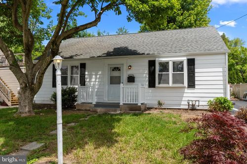 2425 Avondale Ave, ABINGTON, PA, 19001-4202 | Card Image