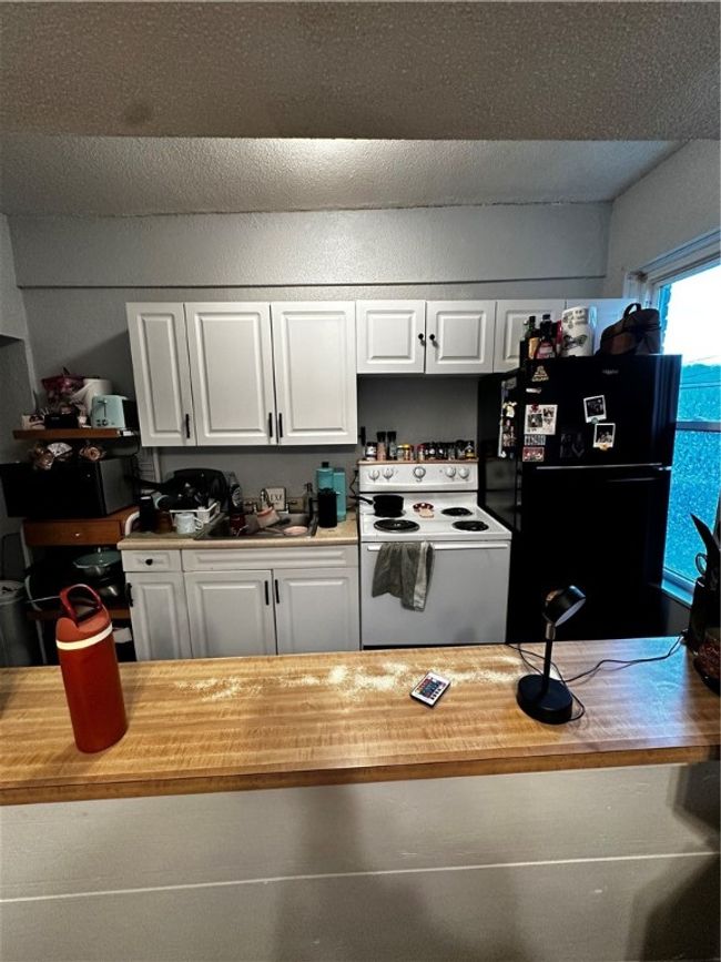 APT-5 - 548 Hansen Ave, Condo with 1 bedrooms, 1 bathrooms and 2 parking in Lyndora PA | Image 6