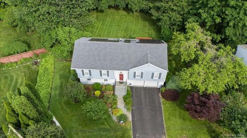 12 Edgemont Cir, Scarsdale, NY, 10583-2616 | Card Image