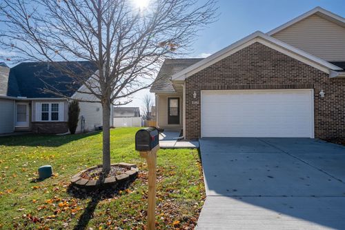 2702 Westbrook Dr, Bloomington, IL, 61705-6556 | Card Image