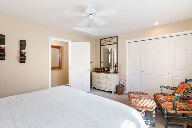 Guest room to hall | Image 53