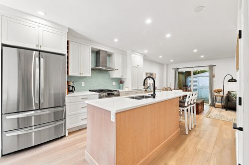 5-3046 Coast Meridian Rd, Port Coquitlam, BC, V3B5B6 | Card Image