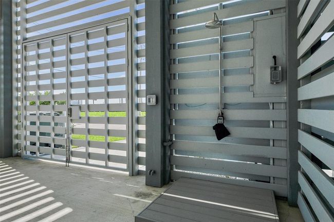 Outdoor Shower | Image 40