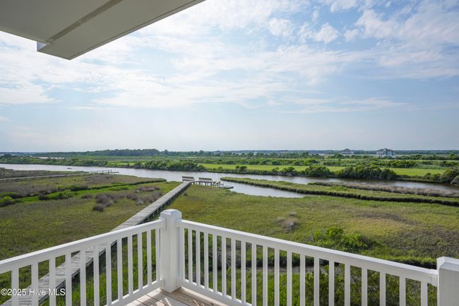 130 Sea Oaks Ct, Townhouse with 4 bedrooms, 4 bathrooms and null parking in N Topsail Beach NC | Image 8