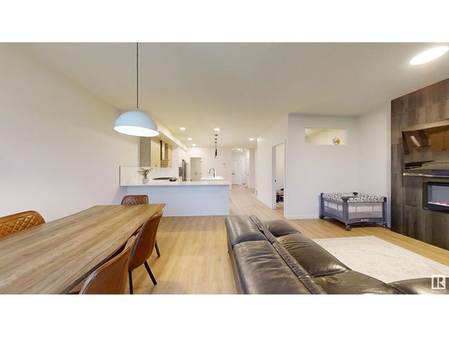 9468 Pear Cres Sw, House other with 3 bedrooms, 3 bathrooms and null parking in Edmonton AB | Image 18