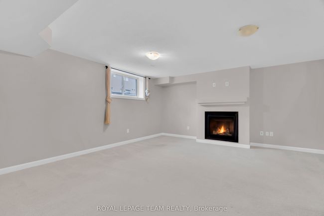 736 Cashmere Terr, House attached with 3 bedrooms, 4 bathrooms and 1 parking in Ottawa ON | Image 34