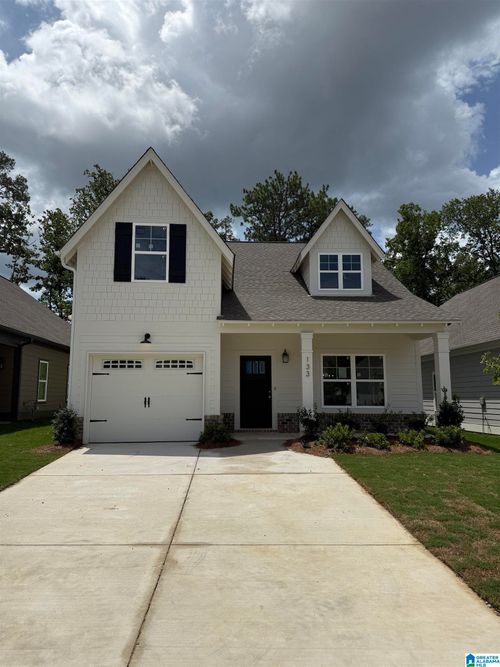 133 Huntley Ridge Dr, PELHAM, AL, 35124-4035 | Card Image
