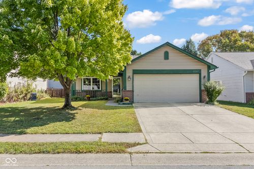 11267 Harrington Ln, Fishers, IN, 46038-3209 | Card Image