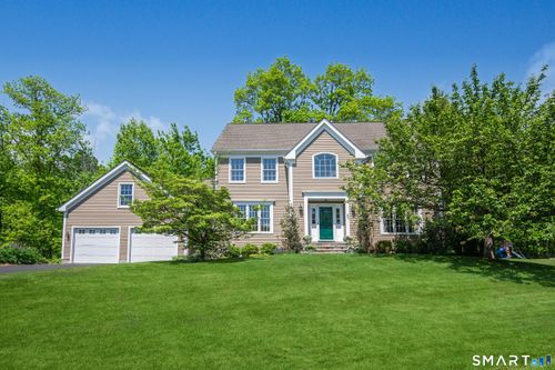 26 Lynn Pl, Ridgefield, CT, 06877-1049 | Card Image