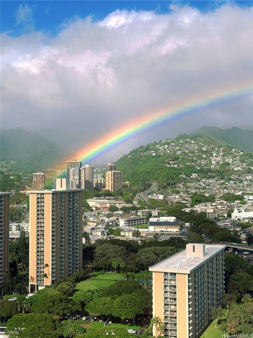 apt-d3014-55 S Kukui St, Honolulu, HI, 96813-2391 | Card Image