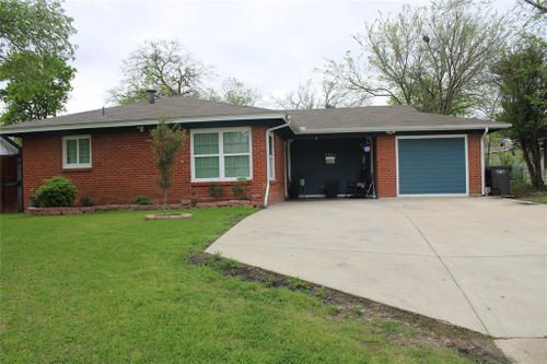 2821 W Fuller Avenue, Fort Worth, TX, 76133 | Card Image