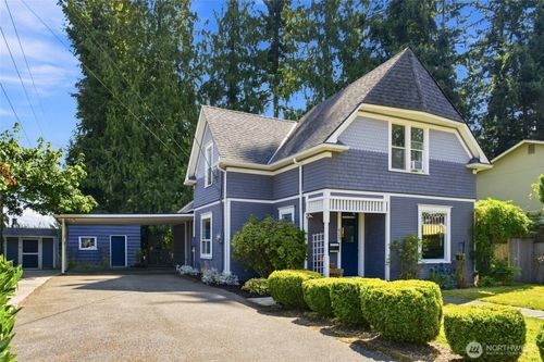 429 Cedar Ave, Snohomish, WA, 98290-2818 | Card Image