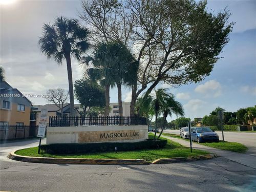 10-106-7423 Sw 152nd Ave, Miami, FL, 33193-2353 | Card Image