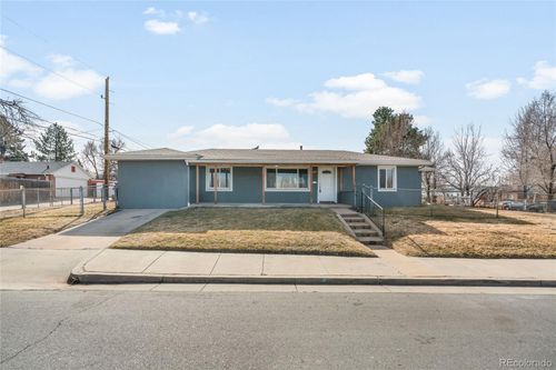 2900 E 36th Ave, Denver, CO, 80205-3636 | Card Image