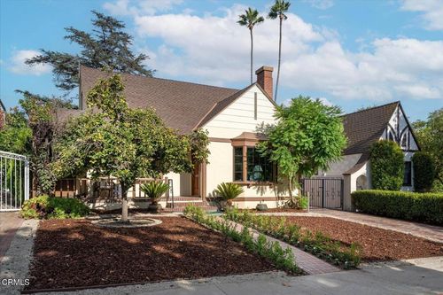 1226 Carmen Dr, Glendale, CA, 91207-1802 | Card Image