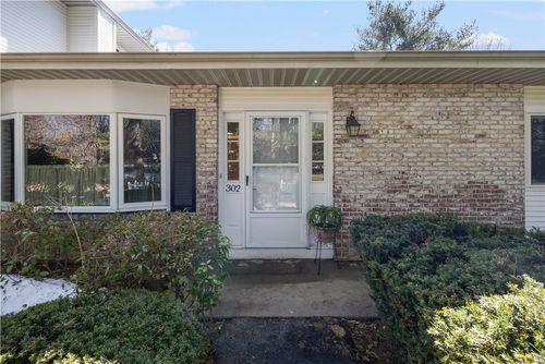 302 Chatham Circle, Warwick, RI, 02886 | Card Image