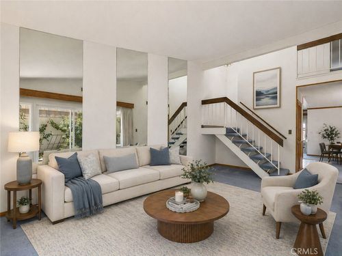 3-22300 James Alan Cir, Chatsworth, CA, 91311-2067 | Card Image