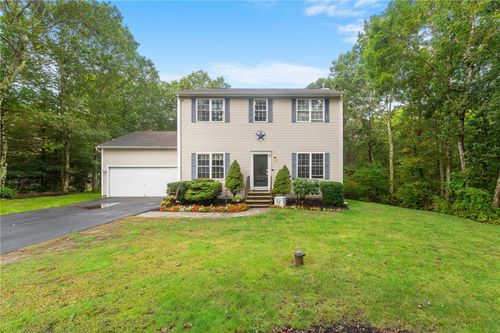 38 Audubon Ln, Hope, RI, 02831-1627 | Card Image