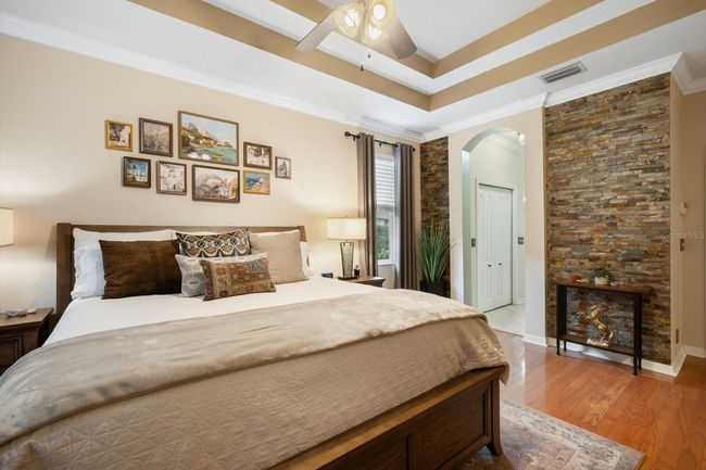 16442 Bridgewalk Dr, House other with 4 bedrooms, 2 bathrooms and null parking in LITHIA FL | Image 13