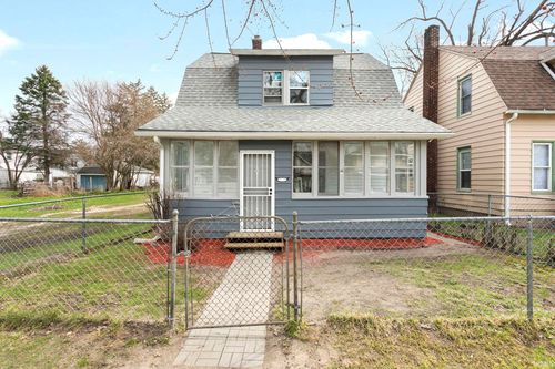 744 Blaine Ave, South Bend, IN, 46616-1247 | Card Image