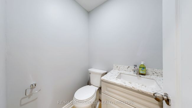 UPPER - 3254 Fieldgate Dr, House attached with 3 bedrooms, 2 bathrooms and 1 parking in Mississauga ON | Image 17