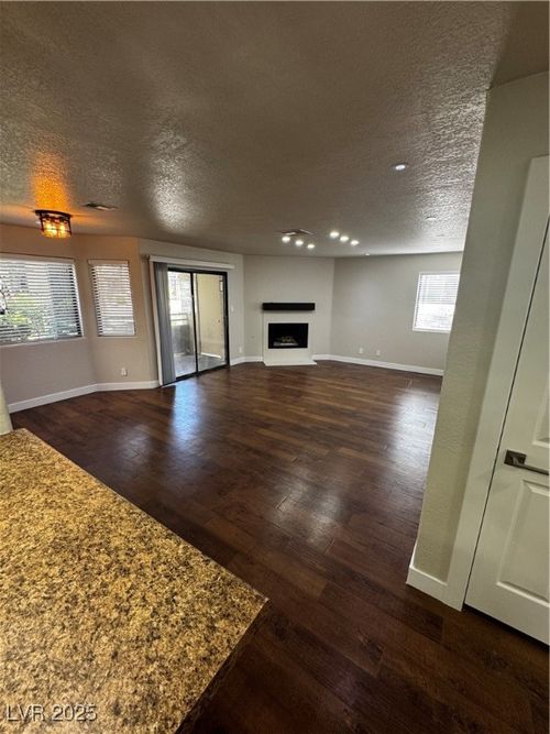 101-5030 S Rainbow Blvd, Las Vegas, NV, 89118-0912 | Card Image