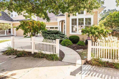 2003 S Ramsey Dr, Bloomington, IN, 47401-4604 | Card Image