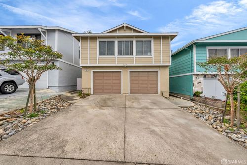 109 Lycett Cir, Daly City, CA, 94015-2804 | Card Image