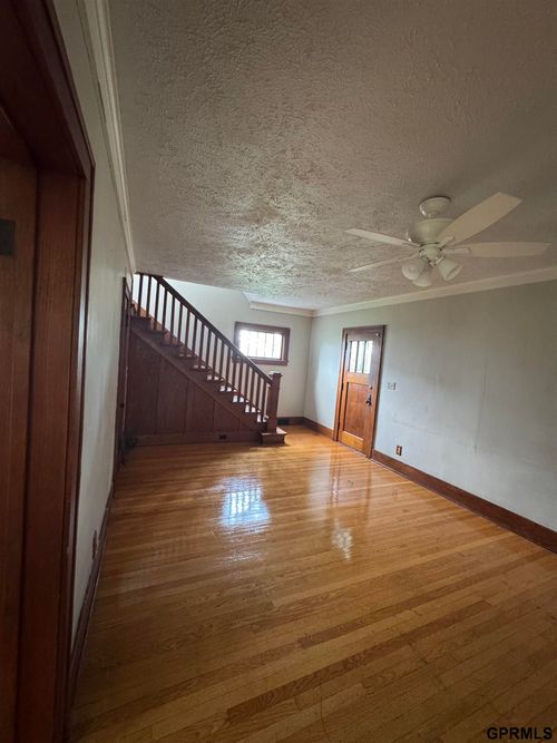 908 S 36th St, Omaha, NE, 68105-1810 | Card Image