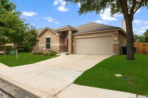 13122 Essen Frst, Helotes, TX, 78023-3771 | Card Image