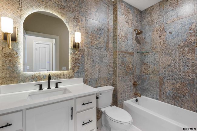 21859 B St, House other with 6 bedrooms, 4 bathrooms and 4 parking in Elkhorn NE | Image 27