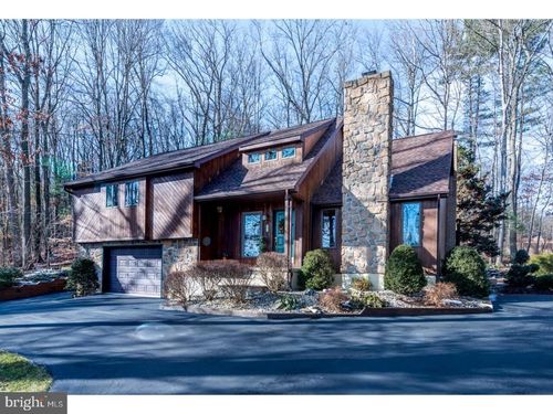 31 Harvey Dr, PINE GROVE, PA, 17963-8341 | Card Image