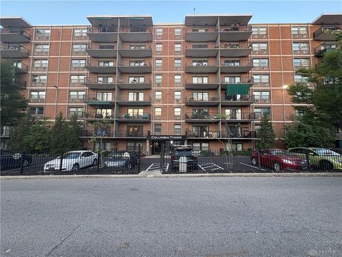 apt-207-1815 William Howard Taft Rd, Cincinnati, OH, 45206-1842 | Card Image