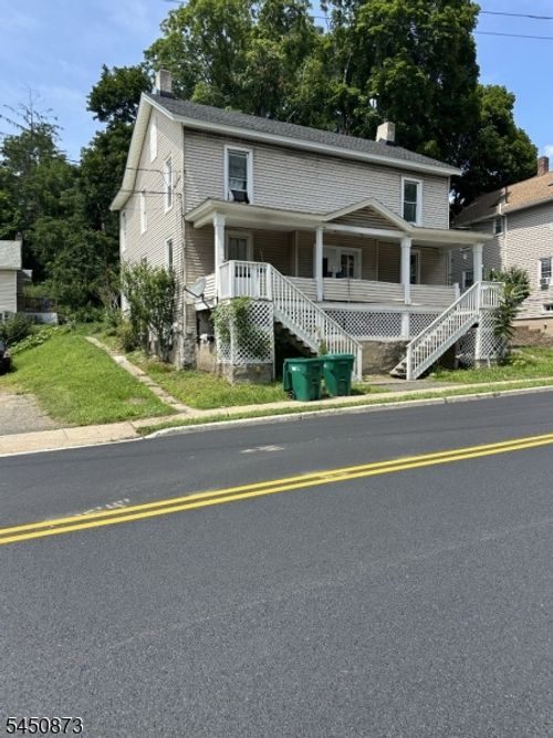 9-9 E Main St, Sussex, NJ, 07461-2109 | Card Image