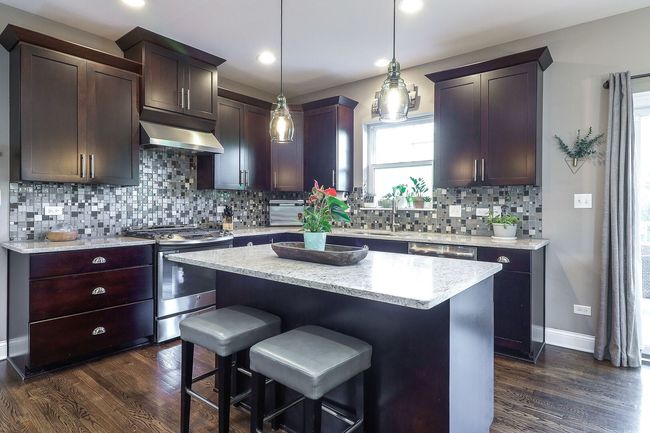 12911 Mayfair Dr, House other with 4 bedrooms, 3 bathrooms and 3 parking in Lemont IL | Image 7