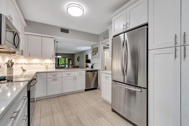 APT-101C - 300 N Highway A1a, Condo with 2 bedrooms, 2 bathrooms and null parking in Jupiter FL | Image 6