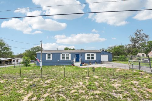 4103 Waterwood Pass Dr, Elmendorf, TX, 78112-6026 | Card Image