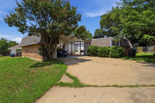 6811 Trail Lake Dr, Fort Worth, TX, 76133-5010 | Card Image