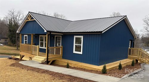 236 Wilson St Nw, Lenoir, NC, 28645-4337 | Card Image