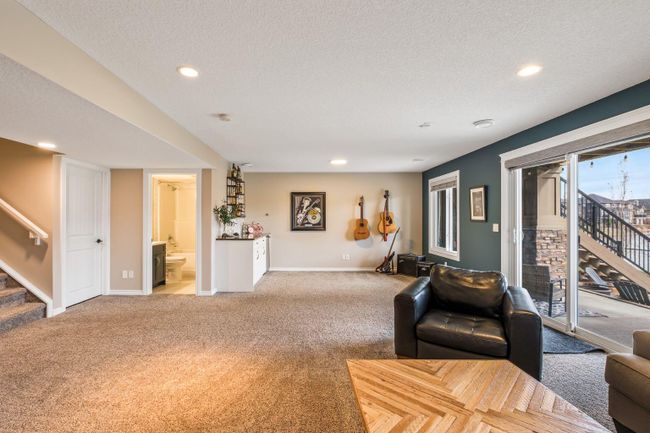 621 Bayside Lane Sw, Home with 4 bedrooms, 3 bathrooms and 4 parking in Airdrie AB | Image 35