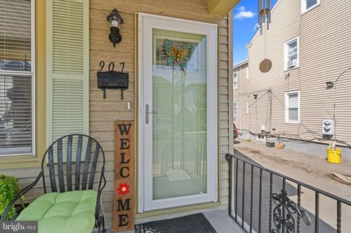 907 Quinton Ave, Trenton, NJ, 08629-2405 | Card Image