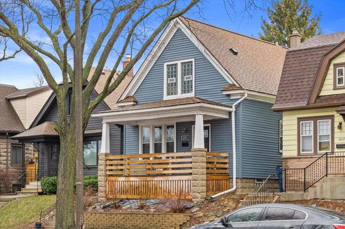 2221 E Oklahoma Avenue, Milwaukee, WI, 53207 | Card Image