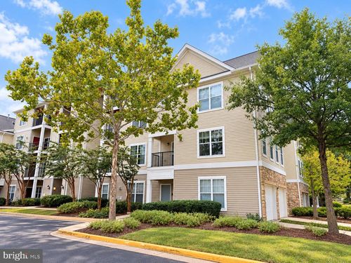 f-13377 Connor Dr, CENTREVILLE, VA, 20120-3049 | Card Image