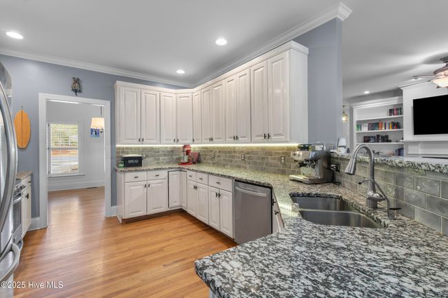 102 Mill Dam Rd, House other with 4 bedrooms, 4 bathrooms and 2 parking in Hampstead NC | Image 6