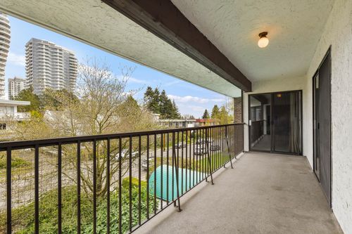 305-1521 Blackwood St, White Rock, BC, V4B3V6 | Card Image
