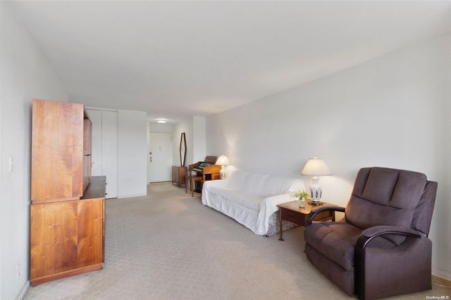 Living Room | Image 6