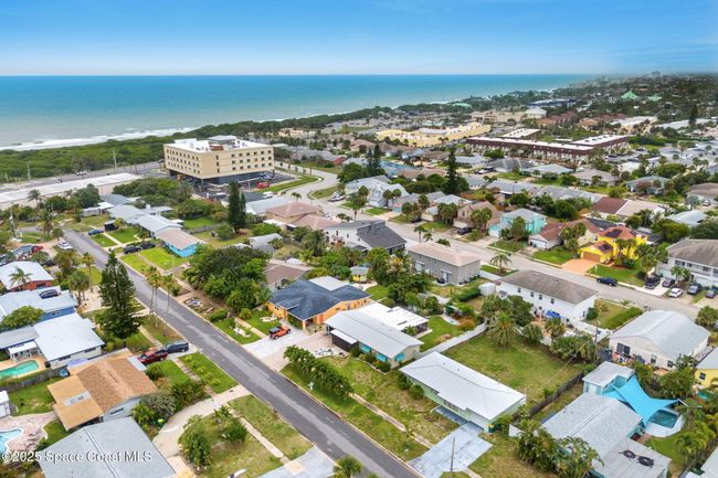 130 Harris Blvd, House other with 3 bedrooms, 2 bathrooms and null parking in Indialantic FL | Image 25