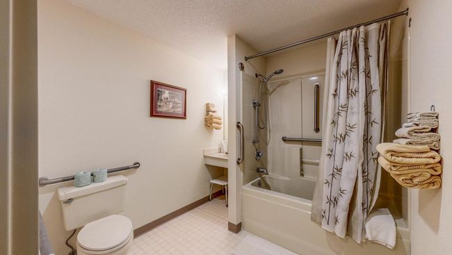 Bathroom | Image 42